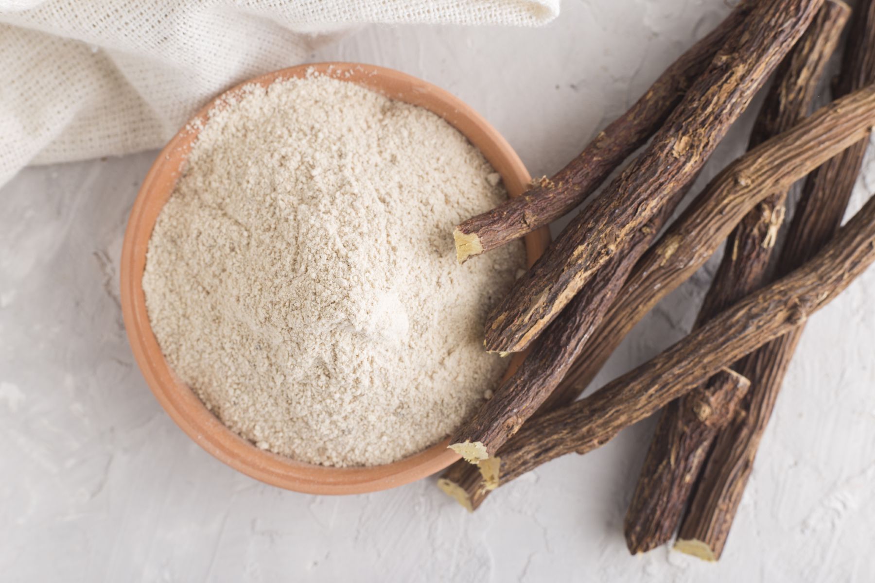 Liquorice root for hair