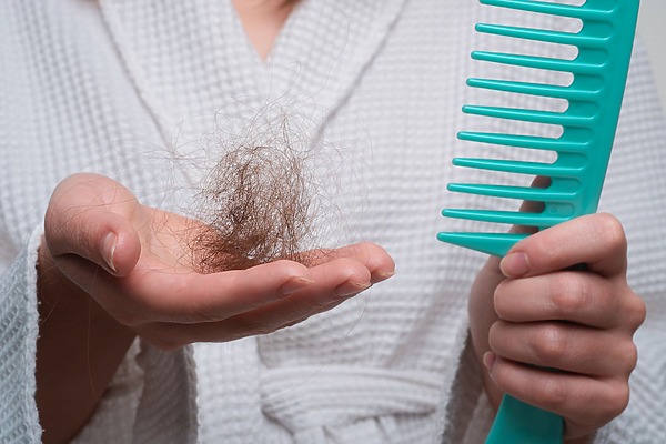 hair shedding vs hair loss