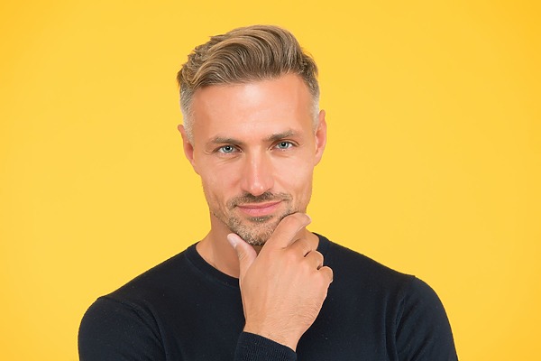 haircuts for balding men