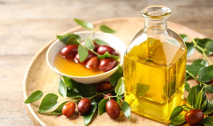 Jojoba Oil For Hair: Benefits And Uses For Excellent Results