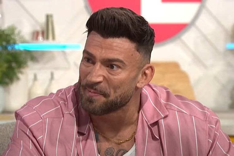 Jake Quickenden’s hair in 2025
