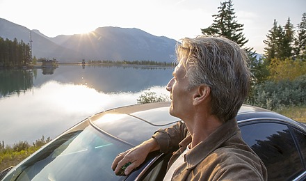 Hair Transplant Age Limit Featured Image